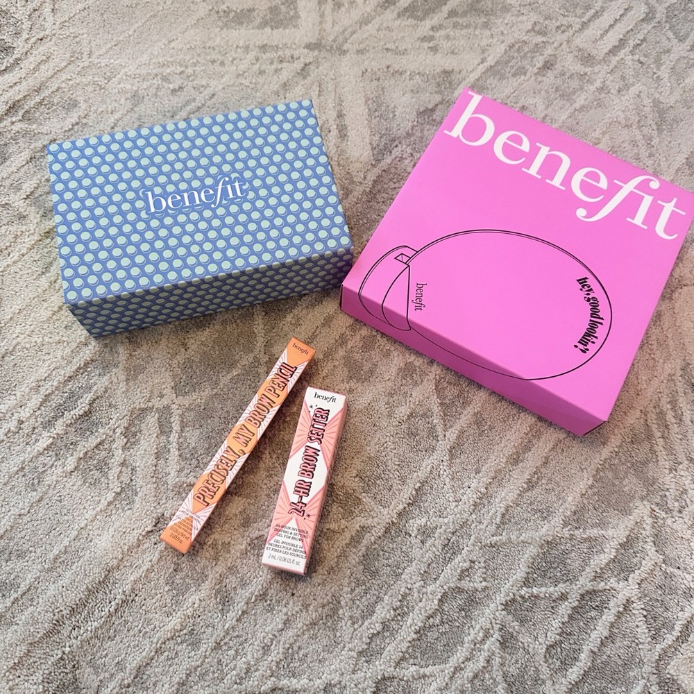 Benefit Cosmetics | Depuff & Chill Eye Globes, Mirror & Two Travel Size Eyebrow